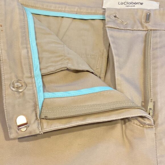 Liz Claiborne New York Jackie Flat Front Women’s Shorts Size 6 - Picture 7 of 9